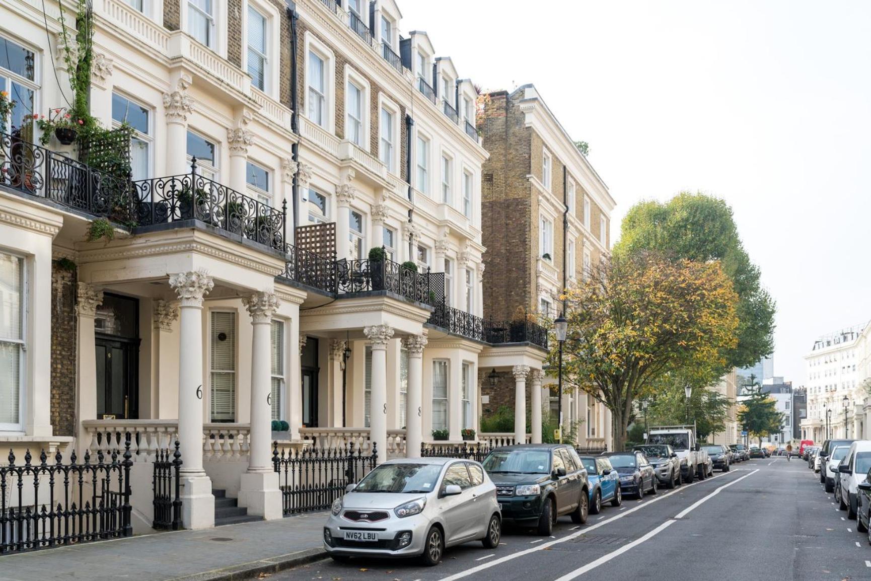 Pleasant Earl's Court Near Hyde Park Londres